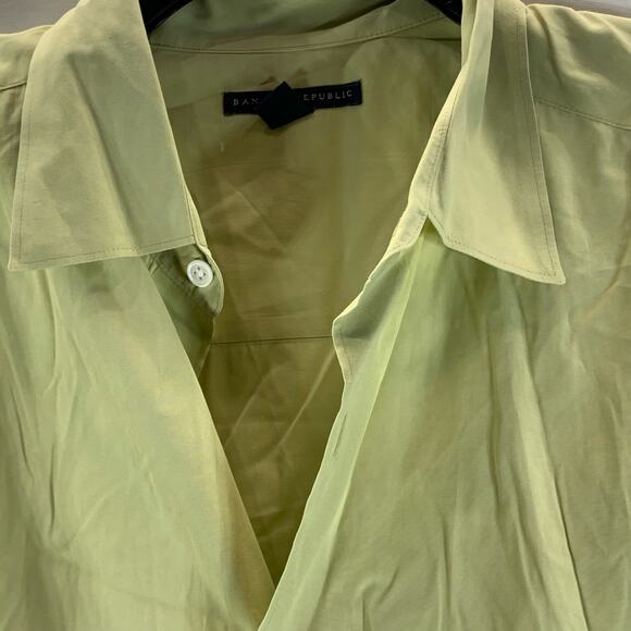 BANANA REPUBLIC Men's Green Solid Stretch Button-Up Short Sleeve Shirt SZ XL - Picture 4 of 10